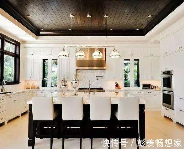 铝扣|吊顶是用铝扣板还是石膏板好这种材质易褪色还有毒！幸好选对了