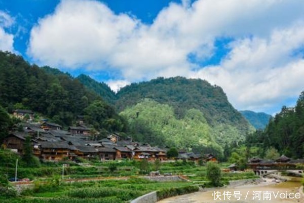 中国第一个民俗风情村寨,开发35年依然原滋原味,未受商业化侵袭