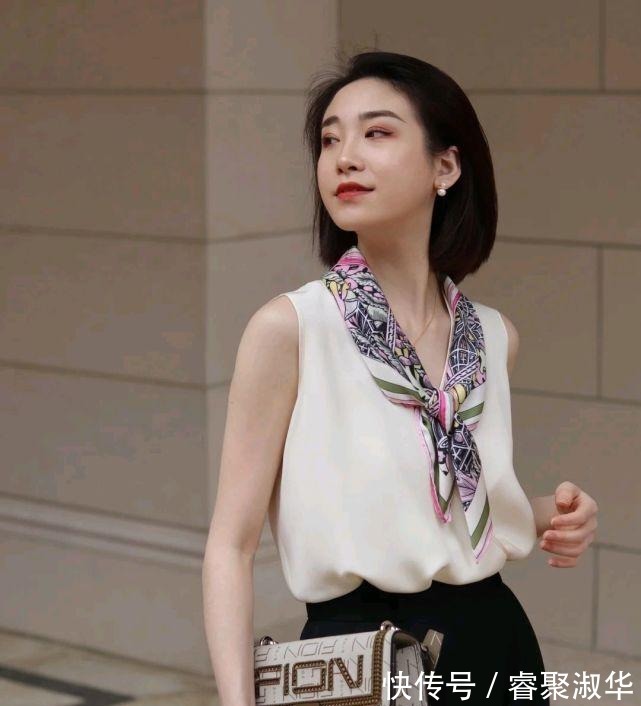 极简|拒绝太过花哨的穿搭,极简风穿搭就很高级,简约又不失温柔