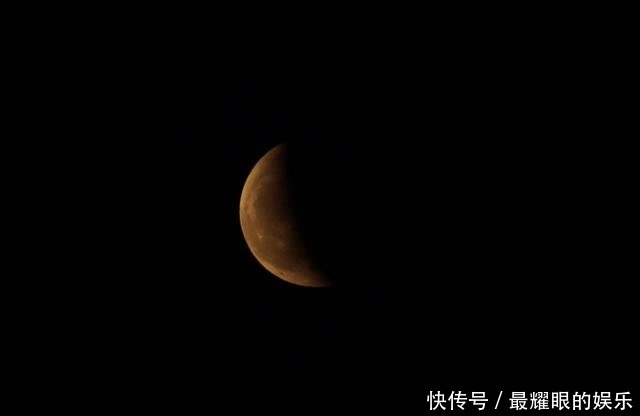 新华社记者 新华全媒+|“超级红月亮”