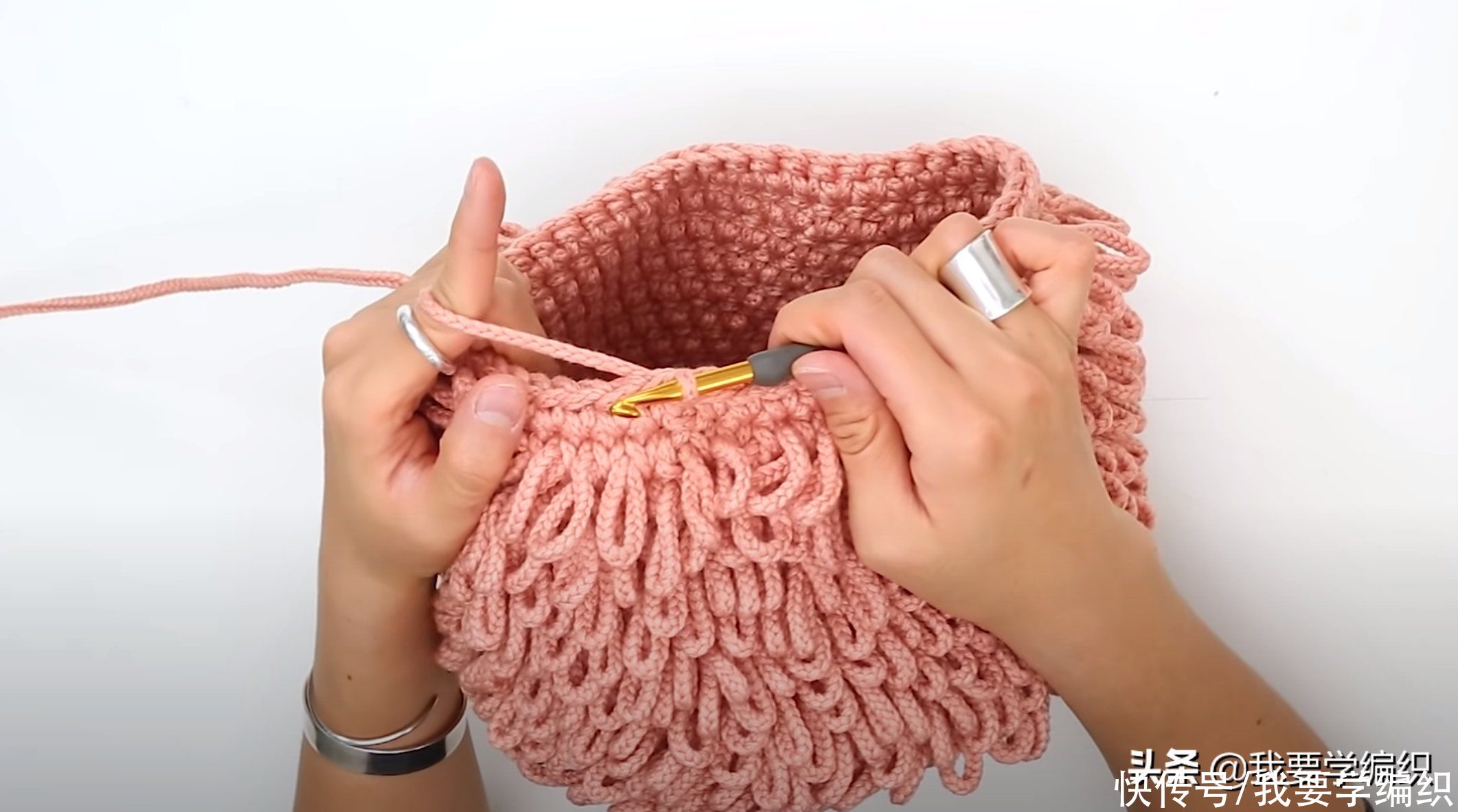 自己钩一款可爱又别致的手提包，刺猬包编织教程，新手入门级包包