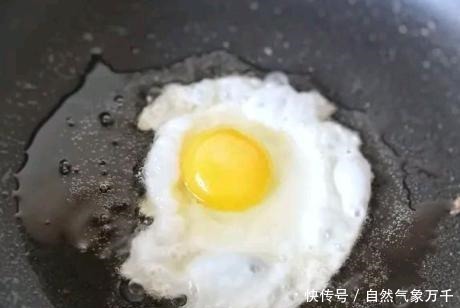 焖面|面条这做法，我家一周吃5次，解馋过瘾，上桌比肉菜还先光盘