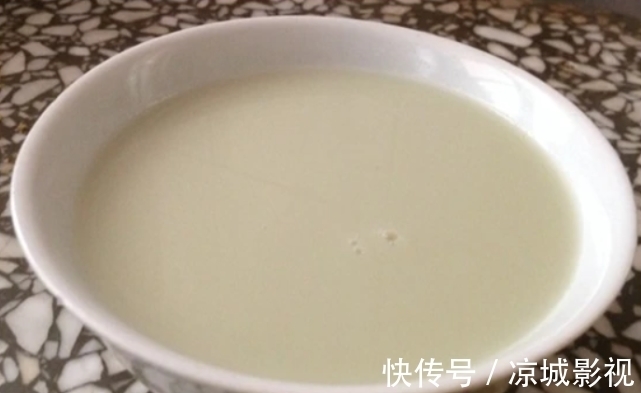 老陈|吃一次等于10斤肥肉,很多人还在吃,内科主任:血脂会飙升,无知