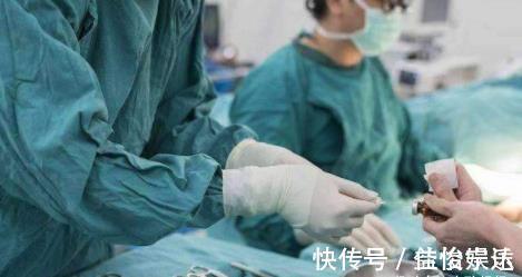 夫妻俩|宝宝出生4个月后,宝妈感觉肚子总在动,到医院检查后亲妈发飙