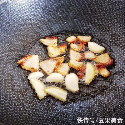 大厨|大厨教你这么做红烧素鸡,分分钟就可以学会
