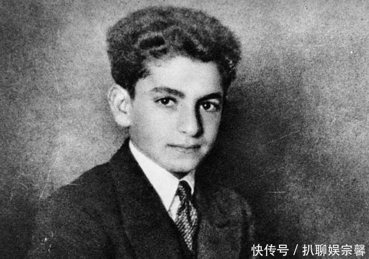 王后|他是伊朗末代国王，为子嗣连娶3位王后，王朝灭亡后才诞下继承人