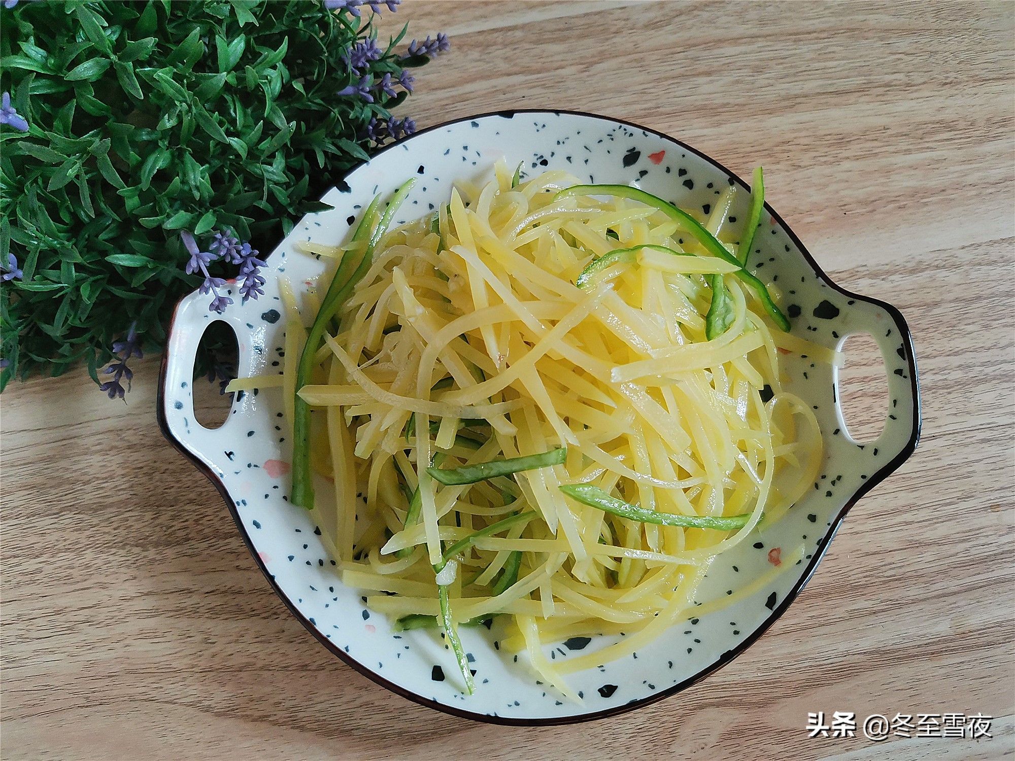 花椒油|在家做凉拌土豆丝，记得这两步不能少，土豆丝吃着清爽，口感脆嫩