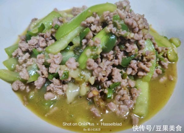 丝瓜条|这道肉沫丝瓜比米其林大厨做的还好吃