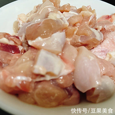 鸡腿肉|这道宫爆鸡丁一上桌，全家都爱吃