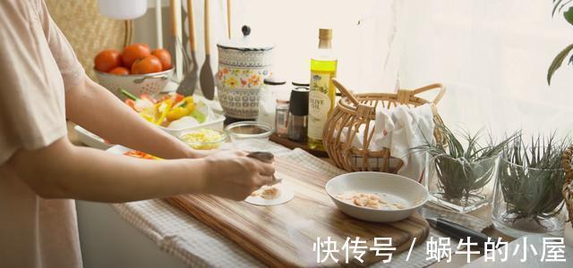 一人|一人一狗，独居生活有条有序，要是没结婚，我也想过这样的生活