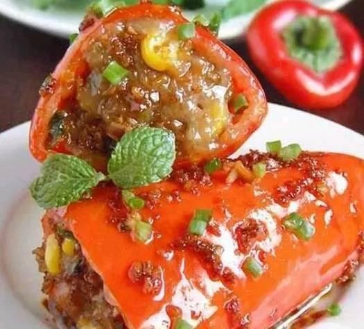 一家三口的周末晚餐，鲜香入口的几道家常菜，满满都是家的味道