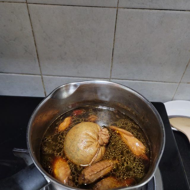 卤鸡翅|卤鸡翅，咸香味美，热凉两吃都不错！