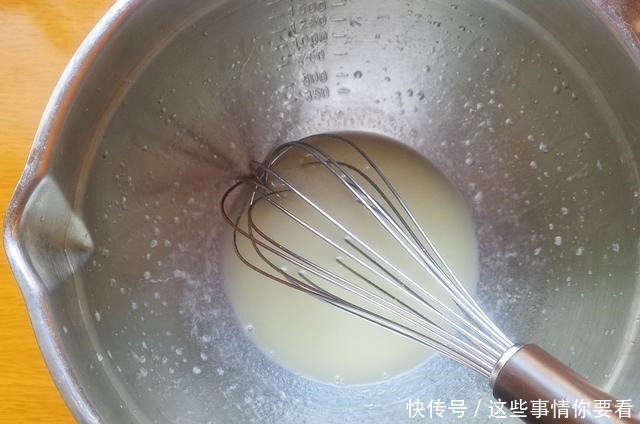 柠檬别只知道泡水喝,用来做蛋糕,滋味妙不可言,口味清新好喜欢