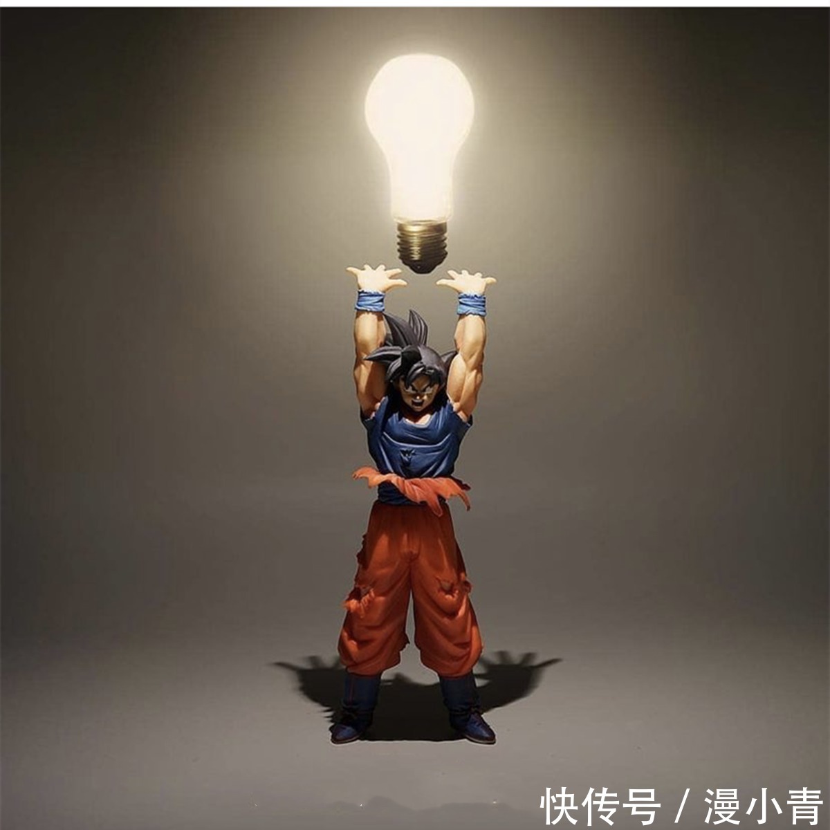 三次元|手办与三次元的融合,将二次元当中的名场面带到现实,简单又经济