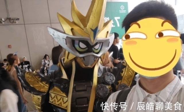 皮套|假面骑士:网友自制皮套称霸漫展,逢魔时王叠加无敌玩家,太强了