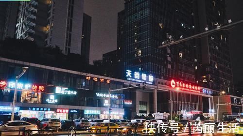 周震南|陳赫拾起老本行，張顏齊周震南鹿晗來“捧場”，但被聲音“出賣”