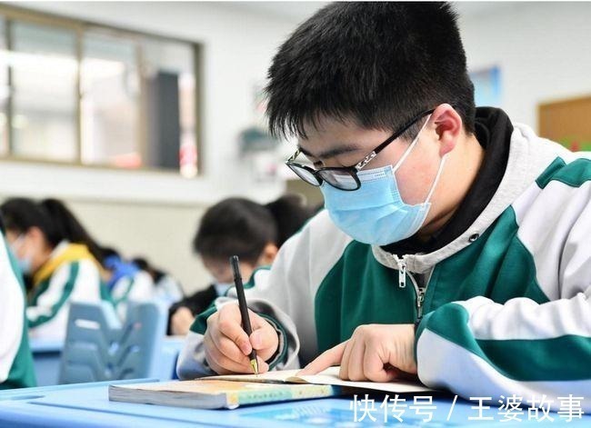 文科@文科生和理科生谁才是国家的“基石”文科生就真的没用吗