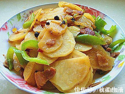 食用青椒|青椒和此物一起炒,是天热“泻药”,每天吃一点,体重不过百