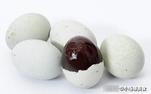 辣椒油|凉拌皮蛋，这3味调料是关键所在，每多加一样，口味上升一个档次