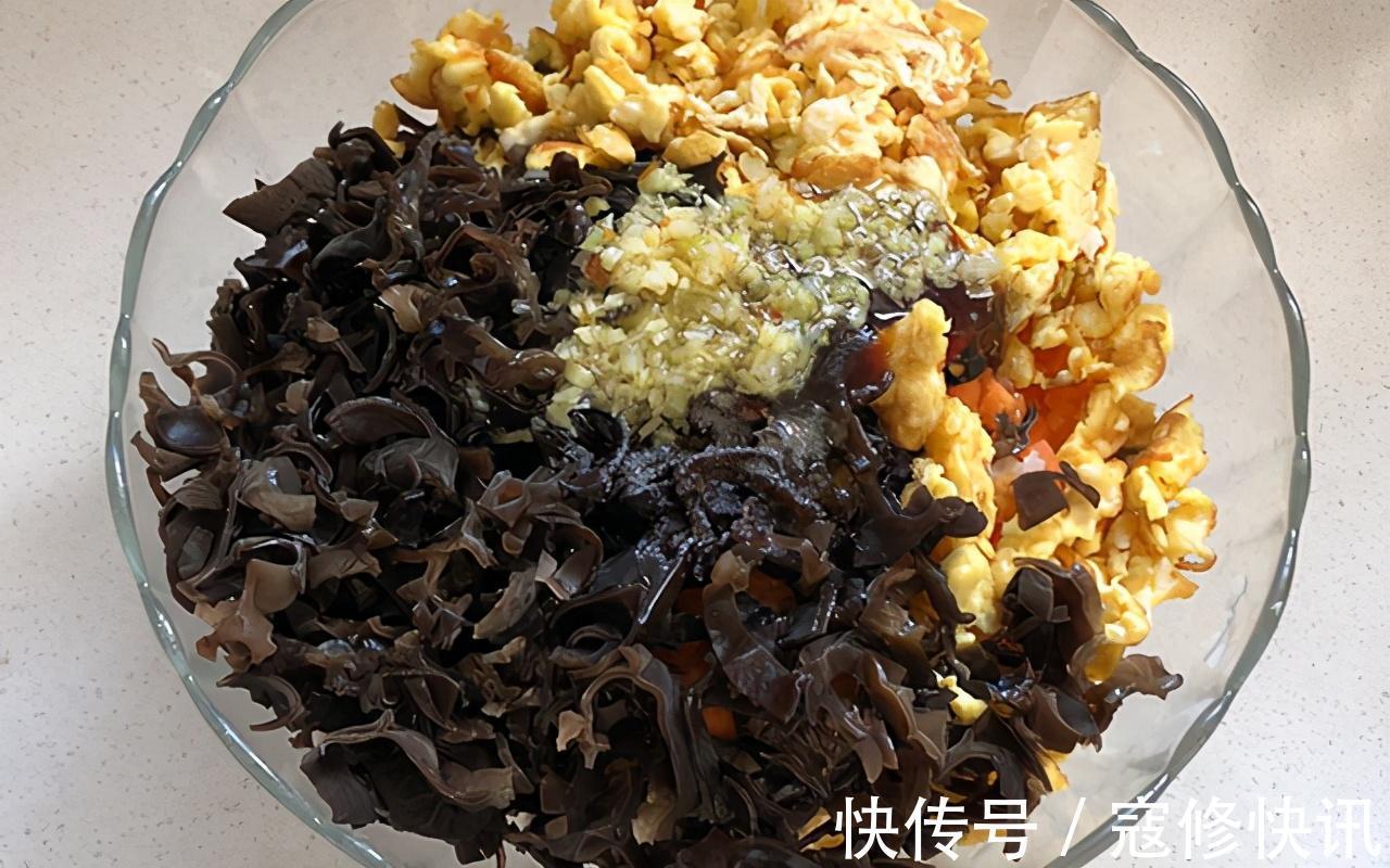 饺子|天凉多吃莲藕好,试试莲藕饺子,很多人没吃过,皮薄馅大口感好