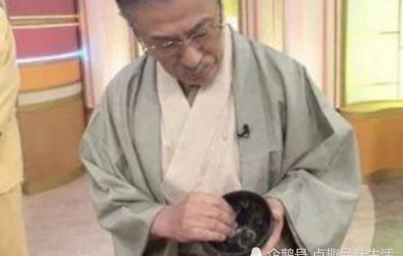 日本专家鉴定日本国宝出自明治维新,估价2500万,中国女子:我做的