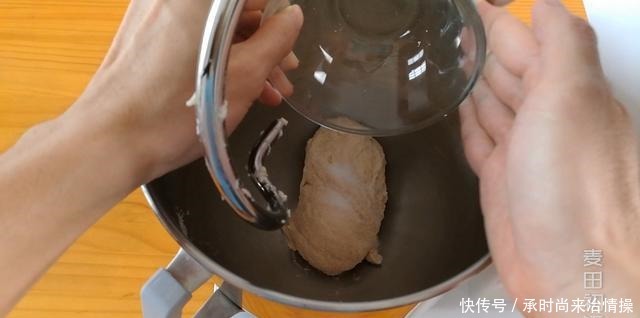 无法揉出手套膜来试试水合法揉面吧,超级轻松省力