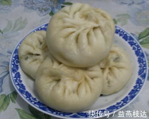 夏天最应该吃这菜,1元钱一斤,用来包包子最香,老公一次吃5个