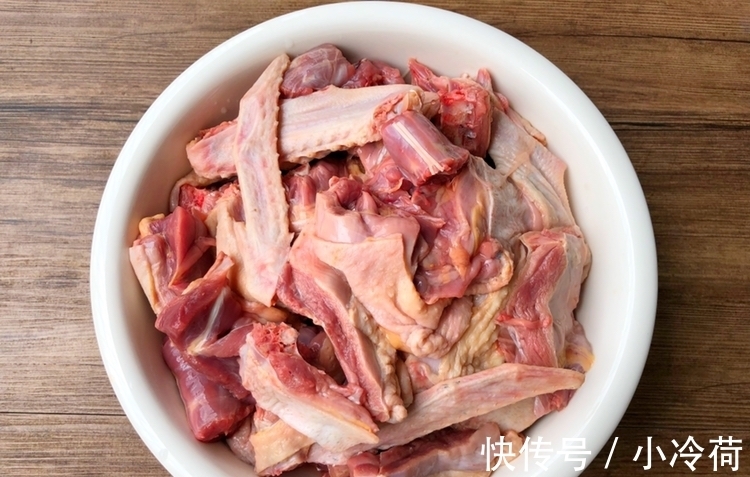 枸杞|秋天最适合吃它，健脾养胃，比猪肉便宜，比牛肉滋补
