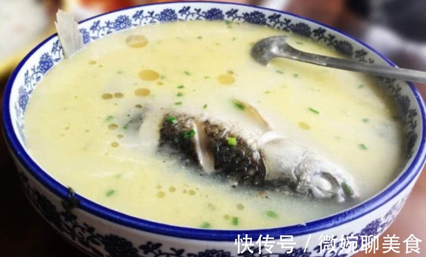 炖鱼汤|炖鱼汤时,先加水还是先煎鱼很多人都弄错,难怪鱼肉腥柴难吃!