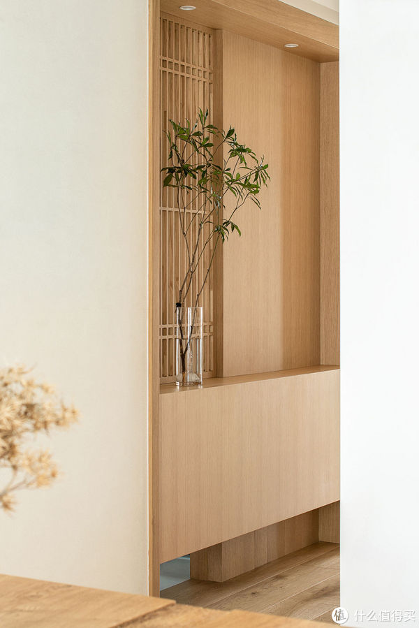 玄关|温州小姐姐的暖居,全屋原木风,180㎡的家自然舒适,把生活过成诗