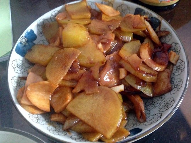 比肉好吃的素菜菜谱，杏鲍菇炒土豆片，简单美味下饭，吃不够