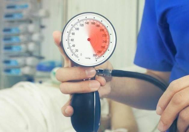 炒菜|身体出现3个迹象，别忽视，或是在提醒你盐摄入量超标了