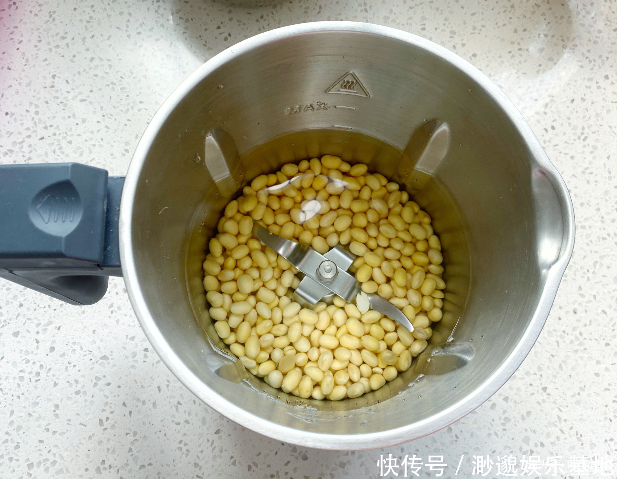 香嫩|想吃豆腐自己做,不用石膏不用醋,香嫩美味做法简单一看就会