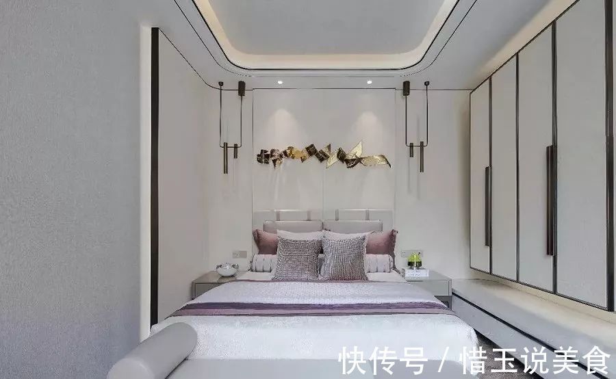 卧室内|还在买衣柜现在流行“挖墙”装衣橱!