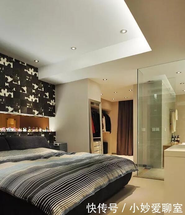 舒适|卧室弄出9平米衣帽间，再做个榻榻米休闲房，太舒适了！