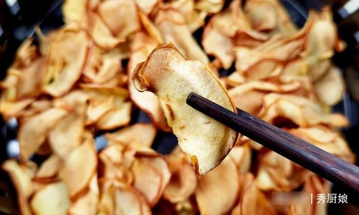 苹果酚|冬季,碰到此果别手软,营养极高,一次做10斤,酸甜香脆,真好吃