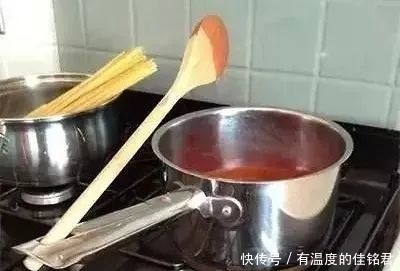 锅柄|这些东西用了大半辈子,才知道正确的用法,蠢到连牛奶都不会倒
