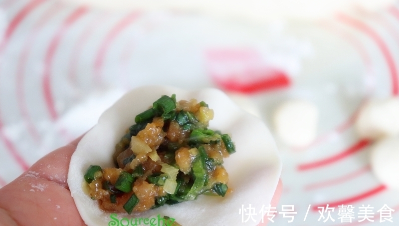 饺子皮|猪肉水饺加茴香，太香了！尤其适合三伏天，开胃解馋，健脾理气！
