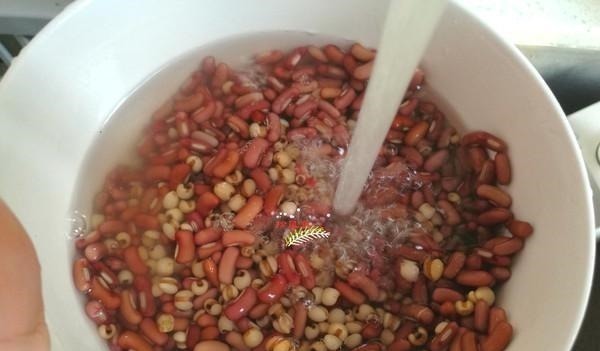 皱纹|红豆和“它”一起煮，皱纹消失了，嘴巴不臭了，头发也慢慢变乌黑