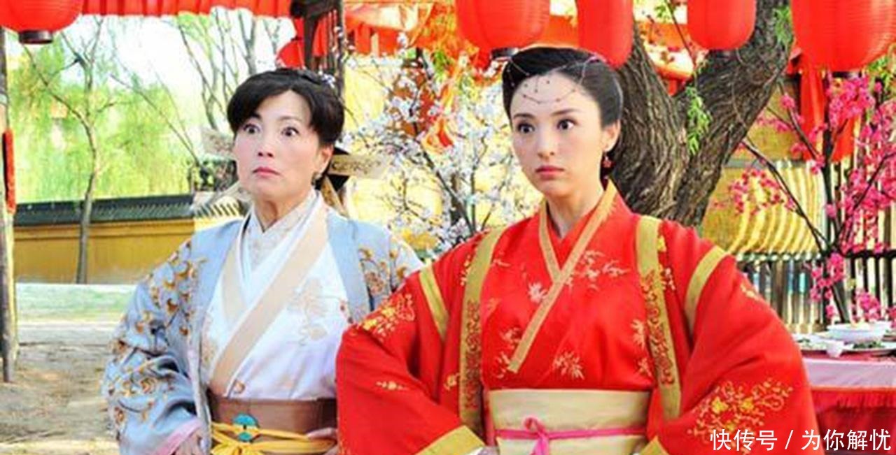 千古|上联 一日为日, 二日为昌, 三日为晶, 下联很多, 但不是千古绝对!