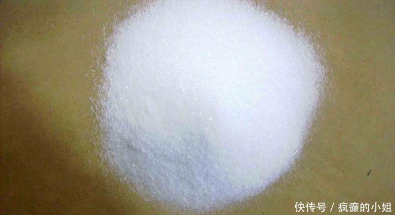 淘米水和黄豆肥别用了,此肥料人称“花卉肥王”,啥花都通用