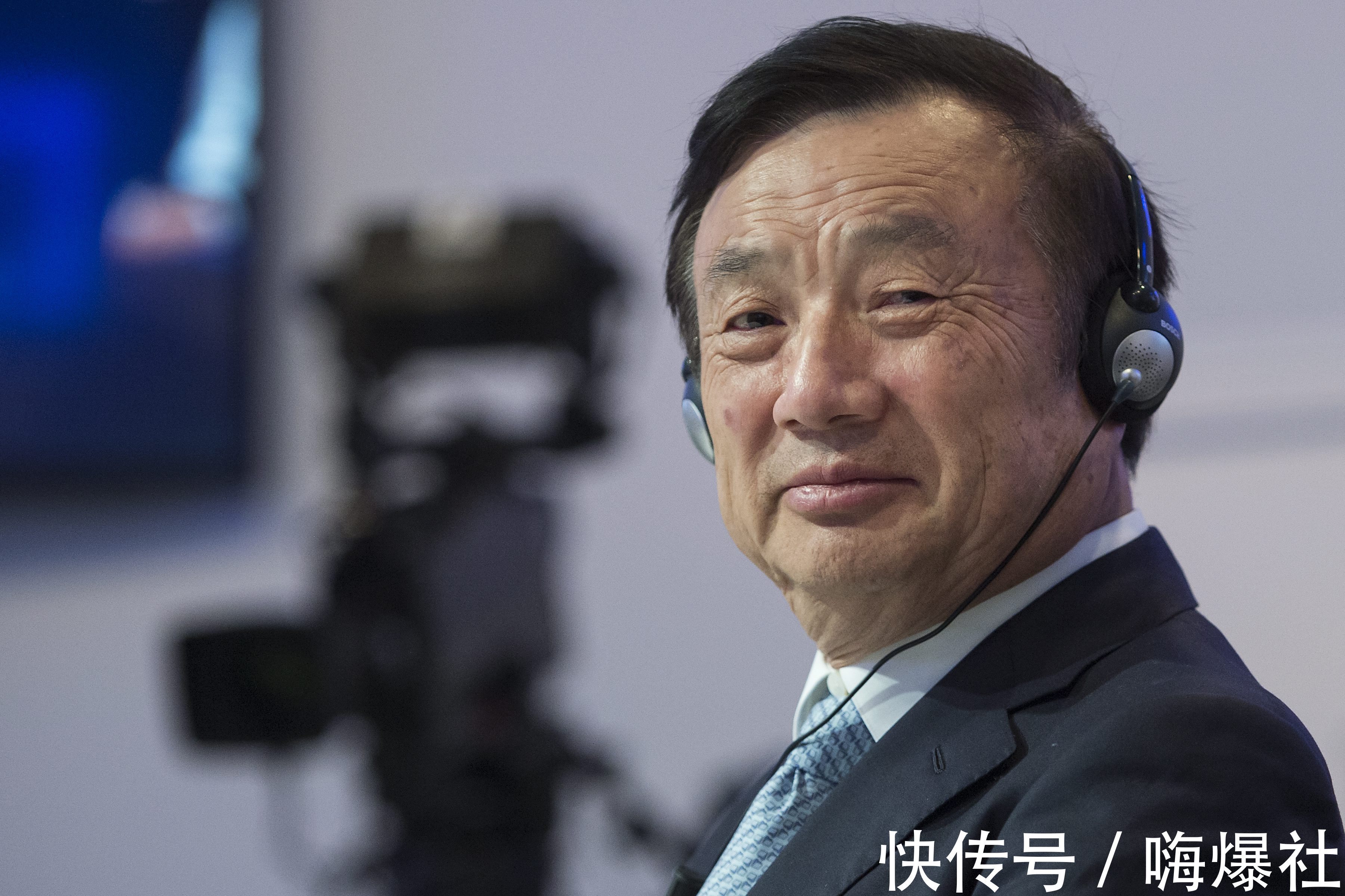 张靓颖|任正非花8000万买下这首歌,为什么选择张靓颖来唱?