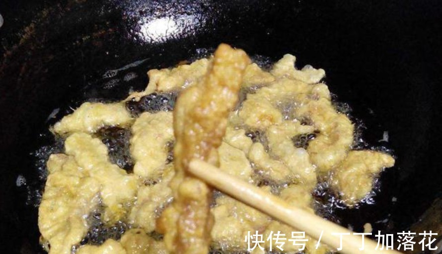 炸酥肉有讲究，牢记调面糊不加水，分享详细做法，酥脆不回软！