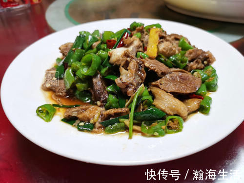 馆子|一家人下馆子,5菜1汤花了300元,第三道菜一上桌就发现菜点多了