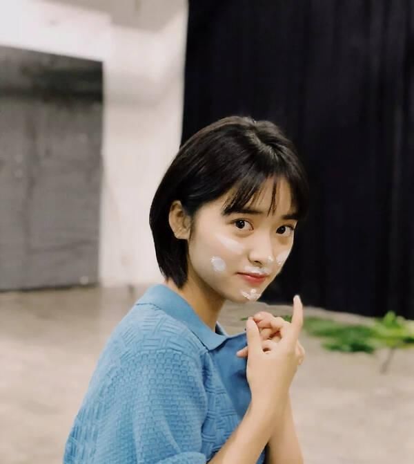 五官|长相干净的女生,一般都会有这4特点,即使五官很一般男生也喜欢