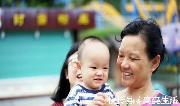 孩子|“老来我家蹭饭害臊不”姥姥逗外孙,孩子的回答戳痛了老人的心