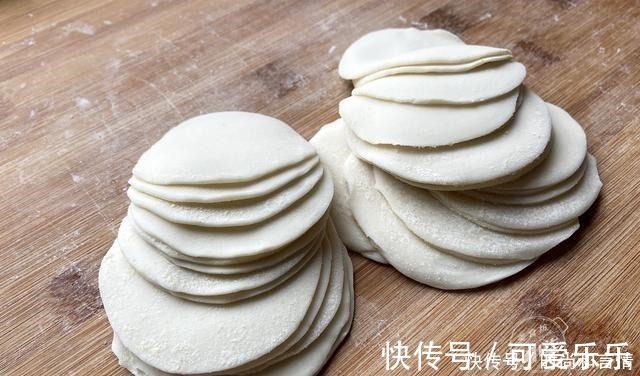 牛肉饺子这样调馅太好吃了,再贵也要吃,做法简单味道鲜香,解馋