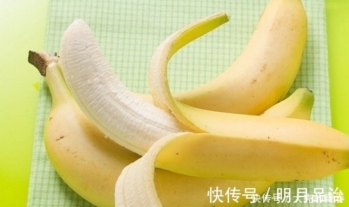 香蕉皮|香蕉皮不用扔了，每天泡一泡，解决很多人的难言之隐，早知早受益
