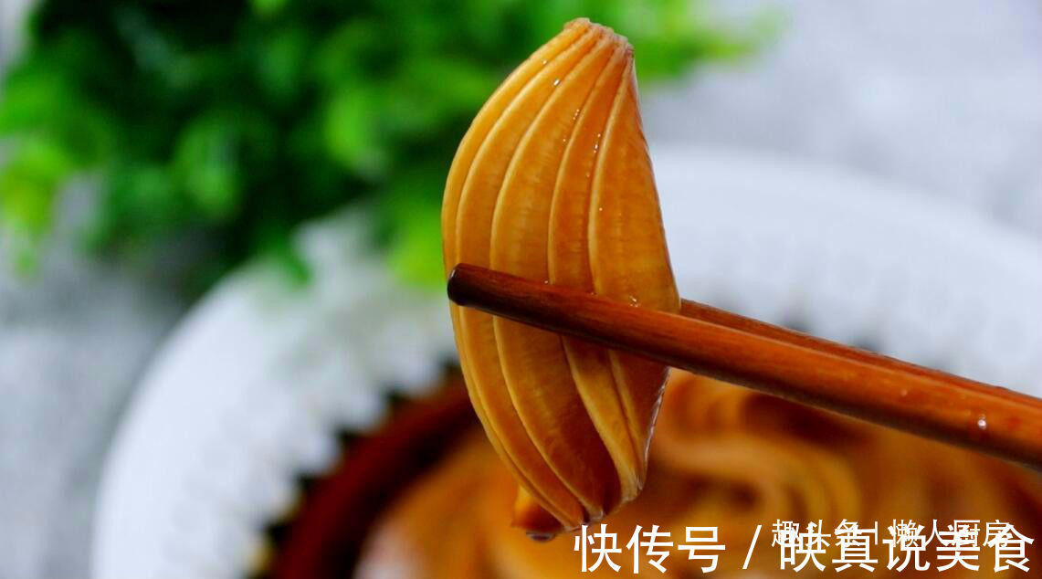 教你糖醋萝卜的秘制做法,酸甜爽脆,开胃又解腻,半小时就能吃