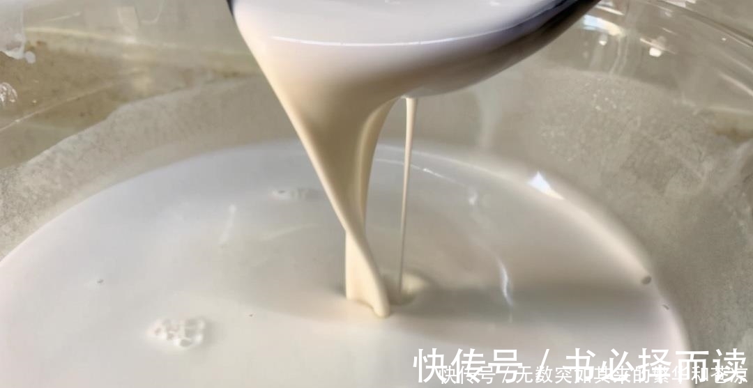 凉白开水|电饼铛做凉皮，原来这么简单！不洗面不用蒸，筋道爽滑比买的好吃